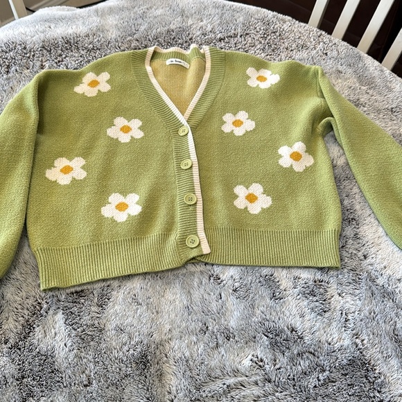 In Bloom Women’s Large Green Daisy Floral Sweater Long Sleeve Button Up Cropped - Picture 11 of 11